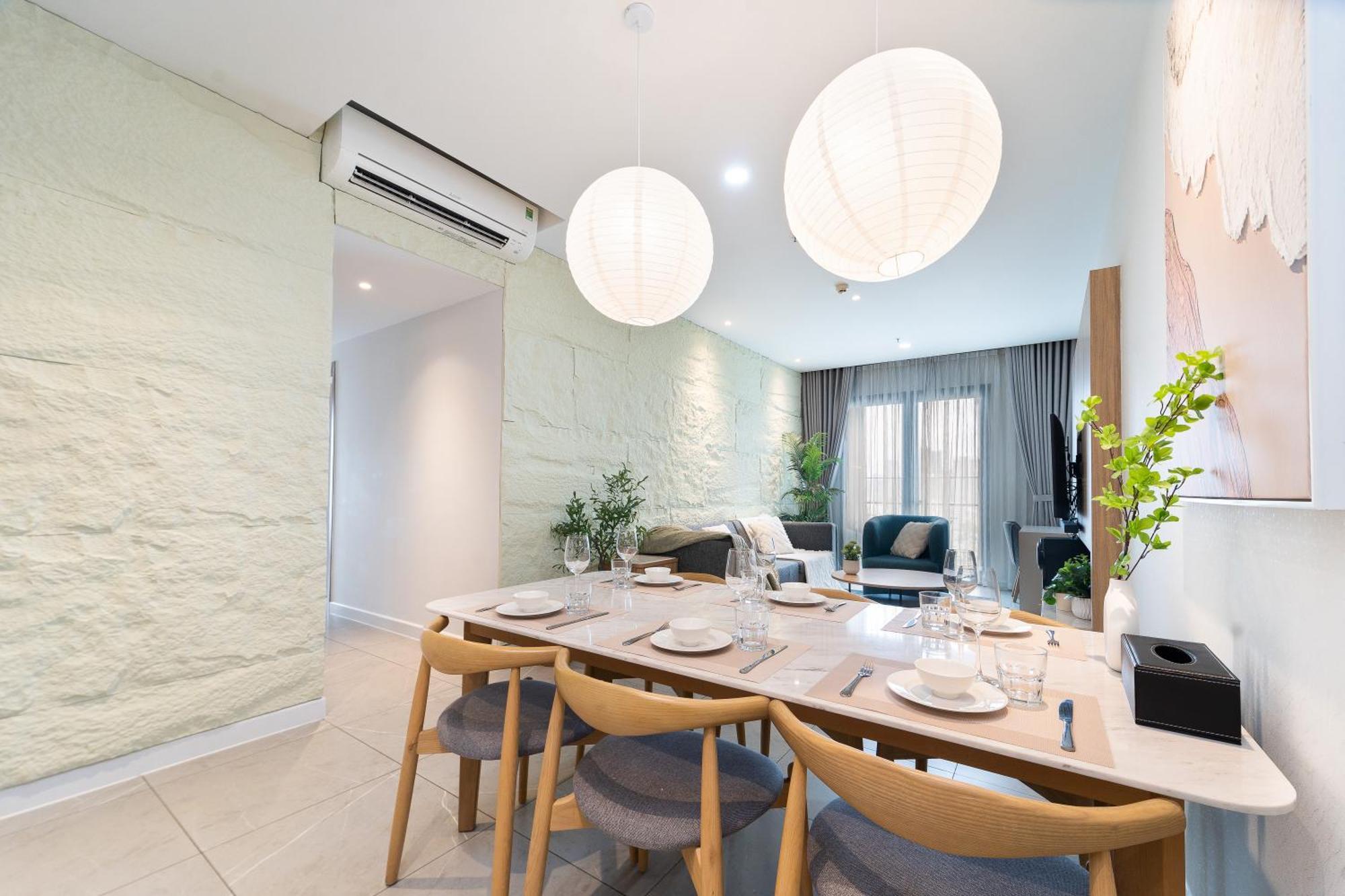 Modern District 1 2br&3br D1&zenity Outdoor Jacuzzi Pool * TP. Hồ Chí Minh