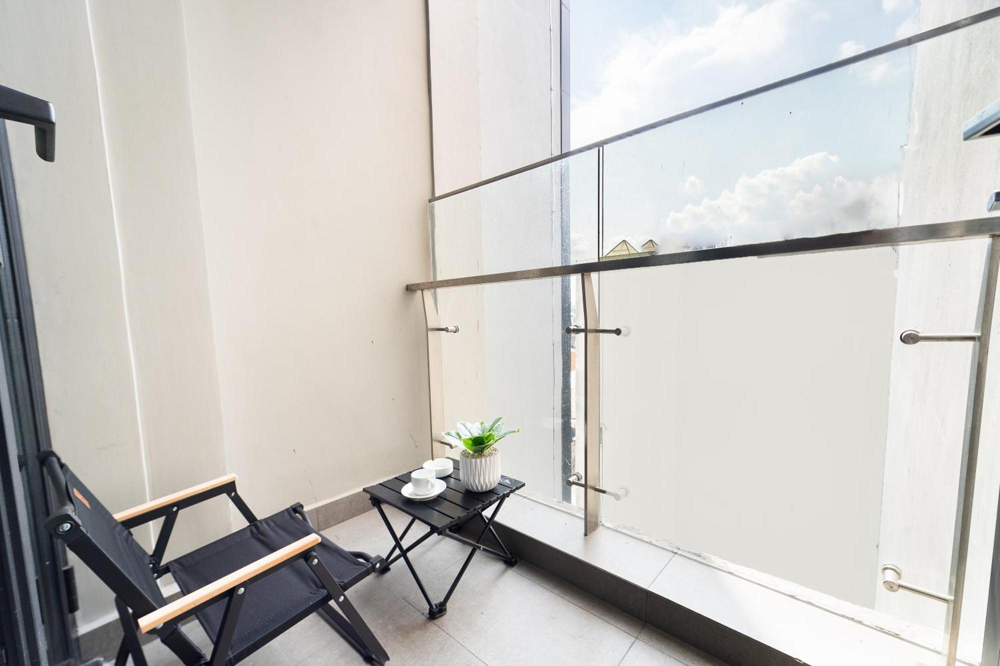 Modern District 1 2br&3br D1&zenity Outdoor Jacuzzi Pool