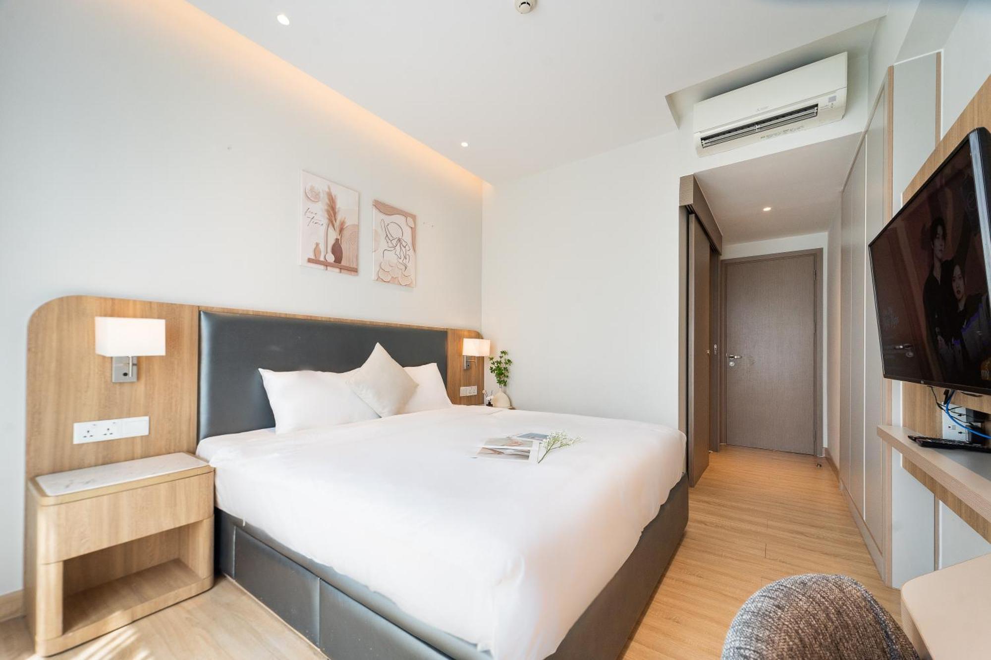 Modern District 1 2br&3br D1&zenity Outdoor Jacuzzi Pool Căn hộ *